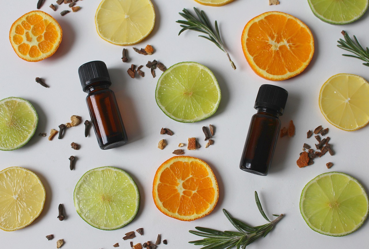10 Best Essential Oils That Everyone Should Have